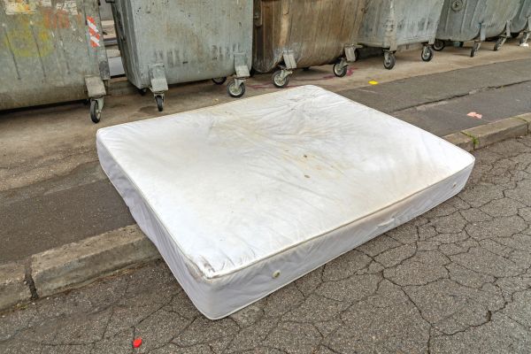 Box Spring Disposal in Edison