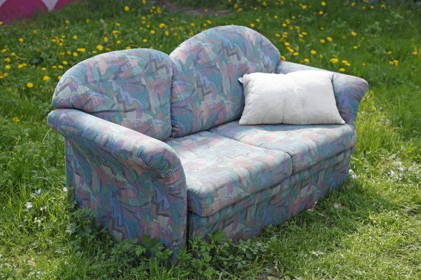 Couch Disposal in Edison